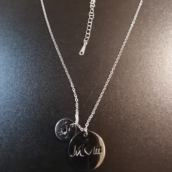 Mom and daughter pendant - Picture 4 of 4